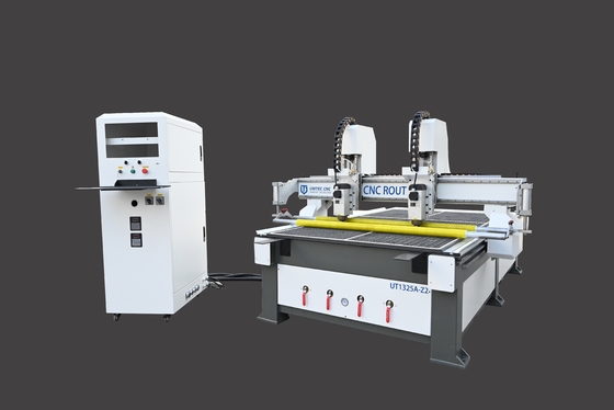 Ncstudioの多頭部の木工業CNCのルーター機械CNCの木製の切り分ける機械